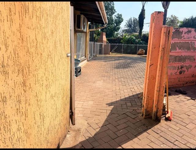 5 BEDROOM HOUSE FOR SALE IN ERASMIA
